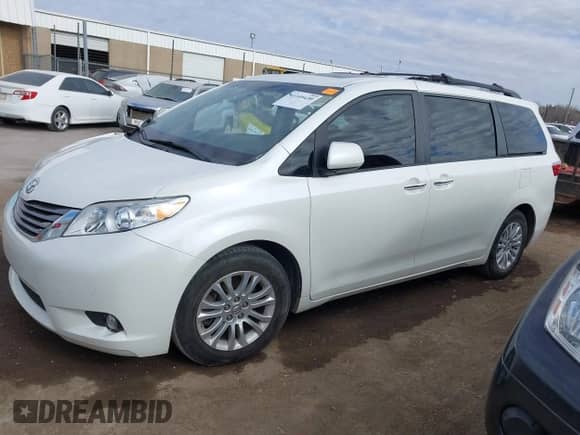 2016 Toyota Sienna XLE with VIN 5TDYK3DC8GS738204, listed as a IAAI auction lot 41105430 with 109,248 mi miles and . Bid and sale history available at DreamBid. Image 14.