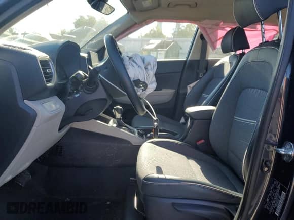 2023 Hyundai Venue Limited with VIN KMHRC8A38PU213007, listed as a Copart auction lot 70346504 with 47,435 mi miles and Salvage title. Bid and sale history available at DreamBid. Image 7.