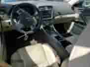 2013 Lexus IS 250 z VIN JTHBF5C20D5187703, wystawiony jako Copart lot #66905425 z przebiegiem 123 665 mil mil oraz Szkoda całkowita • Salvage title. Historia ofert i sprzedaży dostępna na DreamBid. Obrazek 8.