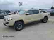 2017 Toyota Tacoma SR5 with VIN 3TMBZ5DN9HM012089, listed as a Copart auction lot 86295415 with 221,378 mi miles and Salvage title. Bid and sale history available at DreamBid. Image 1.