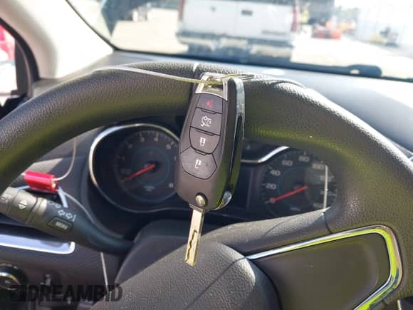 2018 Chevrolet Cruze LS z VIN 1G1BC5SM5J7180025, wystawiony jako IAAI lot #43222366 z przebiegiem 104 481 mil mil oraz . Historia ofert i sprzedaży dostępna na DreamBid. Obrazek 11.