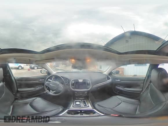 2018 Chrysler 300 Limited z VIN 2C3CCAKG6JH256357, wystawiony jako Copart lot #66381525 z przebiegiem 97 510 mil mil oraz Szkoda całkowita • Salvage title. Historia ofert i sprzedaży dostępna na DreamBid. Obrazek 14.