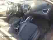 2013 Hyundai Veloster w/Gray Int z VIN KMHTC6AD9DU118115, wystawiony jako Copart lot #90233175 z przebiegiem 143 028 mil mil oraz Czysty tytuł • Clean title. Historia ofert i sprzedaży dostępna na DreamBid. Obrazek 8.