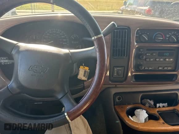 2002 Chevrolet Chevy Van с VIN 1GBFG15M421166126, выставлен на аукционе Copart как лот 82826034 с пробегом 213 771 миль миль и Чистый • Clean title. История ставок и продаж доступна на DreamBid. Изображение 9.