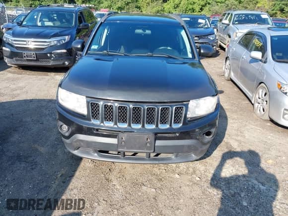 2012 Jeep Compass Latitude с VIN 1C4NJDEB0CD659097, выставлен на аукционе IAAI как лот 43009609 с пробегом 136 119 миль миль и . История ставок и продаж доступна на DreamBid. Изображение 6.