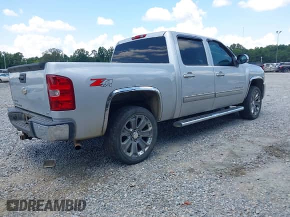 2010 Chevrolet Silverado 1500 LTZ with VIN 3GCRKTE37AG294399, listed as a IAAI auction lot 42594267 with 361,299 mi miles and . Bid and sale history available at DreamBid. Image 4.