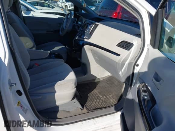 2013 Toyota Sienna LE AAS with VIN 5TDKK3DC0DS352877, listed as a IAAI auction lot 43483758 with 225,296 mi miles and . Bid and sale history available at DreamBid. Image 5.
