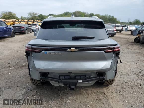 2025 Chevrolet Equinox with VIN 3GN7DNRR3SS226747, listed as a Copart auction lot 82154305 with 886 mi miles and Salvage title. Bid and sale history available at DreamBid. Image 6.