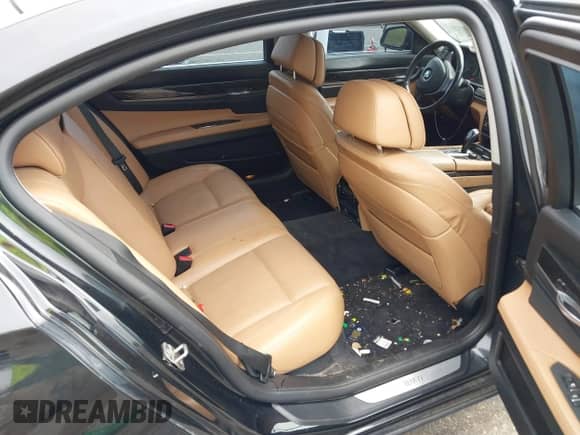 2013 BMW 7 Series 750Li xDrive with VIN WBAYF8C56DDE59233, listed as a IAAI auction lot 42916125 with Not provided miles and . Bid and sale history available at DreamBid. Image 8.