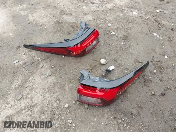 2022 Mitsubishi Outlander SE с VIN JA4J4UA89NZ068444, выставлен на аукционе IAAI как лот 41800644 с пробегом 48 793 миль миль и . История ставок и продаж доступна на DreamBid. Изображение 12.