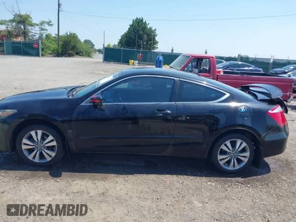2009 Honda Accord LX-S с VIN 1HGCS12379A018329, выставлен на аукционе IAAI как лот 42578753 с пробегом 183 688 миль миль и . История ставок и продаж доступна на DreamBid. Изображение 14.