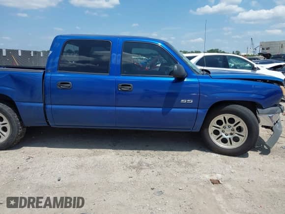 2004 Chevrolet Silverado 1500 LT z VIN 2GCEC13T341410407, wystawiony jako IAAI lot #42690198 z przebiegiem 190 891 mil mil oraz . Historia ofert i sprzedaży dostępna na DreamBid. Obrazek 13.