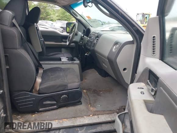 2008 Ford F-150 XL with VIN 1FTPX12V68KD11327, listed as a IAAI auction lot 42106182 with 293,529 mi miles and . Bid and sale history available at DreamBid. Image 5.