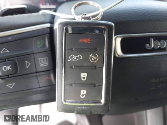 2023 Jeep Grand Cherokee Laredo с VIN 1C4RJHAG6PC546003, выставлен на аукционе IAAI как лот 42200015 с пробегом 20 076 миль миль и . История ставок и продаж доступна на DreamBid. Изображение 11.