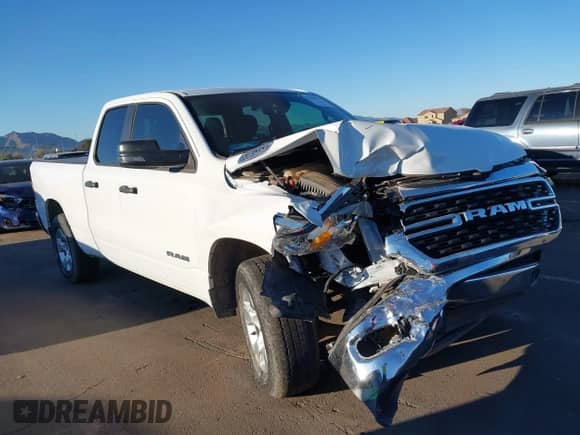 2023 Ram 1500 Big Horn z VIN 1C6RREBG9PN511845, wystawiony jako IAAI lot #41548812 z przebiegiem 25 094 mil mil oraz . Historia ofert i sprzedaży dostępna na DreamBid. Obrazek 6.