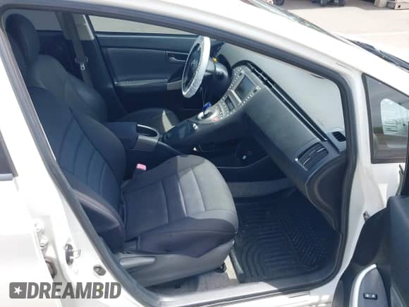2012 Toyota Prius One с VIN JTDKN3DU8C1554975, выставлен на аукционе IAAI как лот 39454174 с пробегом 13 097 миль миль и . История ставок и продаж доступна на DreamBid. Изображение 5.