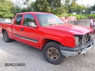 2004 Chevrolet Silverado 1500 LS with VIN 1GCEC19V44Z262719, listed as a IAAI auction lot 42854594 with Not provided miles and . Bid and sale history available at DreamBid. Image 1.