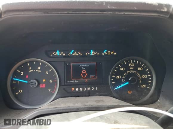 2016 Ford F-150 XLT z VIN 1FTFW1EF2GKD40180, wystawiony jako Copart lot #67071755 z przebiegiem 171 046 mil mil oraz Czysty tytuł • Clean title. Historia ofert i sprzedaży dostępna na DreamBid. Obrazek 9.