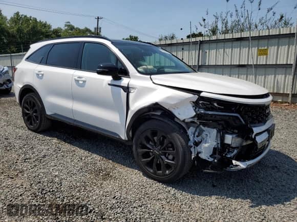 2023 Kia Sorento SX with VIN 5XYRKDLF8PG241494, listed as a Copart auction lot 67043085 with 15,024 mi miles and Salvage title. Bid and sale history available at DreamBid. Image 4.