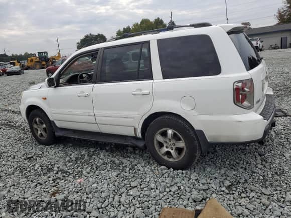 2007 Honda Pilot EX с VIN 5FNYF28427B047028, выставлен на аукционе Copart как лот 83781105 с пробегом 239 250 миль миль и Списание • Salvage title. История ставок и продаж доступна на DreamBid. Изображение 2.