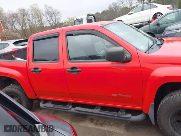 2004 Chevrolet Colorado 1SB LS Z85 with VIN 1GCDT136448185501, listed as a IAAI auction lot 42060074 with 139,295 mi miles and . Bid and sale history available at DreamBid. Image 14.