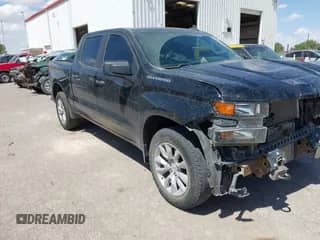 2022 Chevrolet Silverado 1500 Custom z VIN 3GCPWBEK8NG179247, wystawiony jako IAAI lot #42100165 z przebiegiem 90 048 mil mil oraz . Historia ofert i sprzedaży dostępna na DreamBid. Obrazek 1.