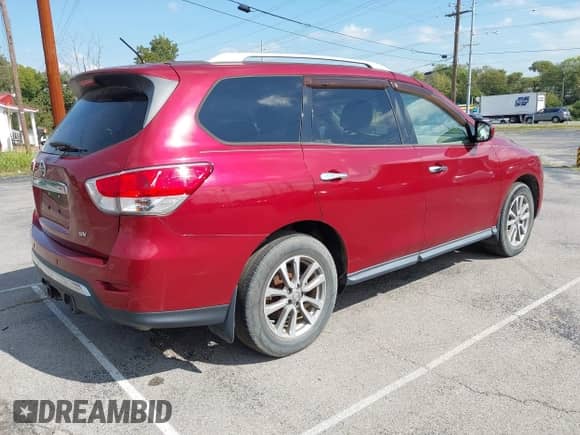 2014 Nissan Pathfinder SV z VIN 5N1AR2MN8EC732048, wystawiony jako IAAI lot #43437592 z przebiegiem 133 609 mil mil oraz . Historia ofert i sprzedaży dostępna na DreamBid. Obrazek 4.