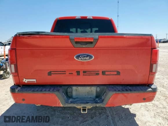 2018 Ford F-150 XL z VIN 1FTEW1C57JKD05079, wystawiony jako Copart lot #70190725 z przebiegiem 184 379 mil mil oraz Szkoda całkowita • Salvage title. Historia ofert i sprzedaży dostępna na DreamBid. Obrazek 6.