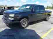 2005 Chevrolet Silverado 1500 LS z VIN 2GCEC13T451322080, wystawiony jako IAAI lot #43125281 z przebiegiem 205 678 mil mil oraz . Historia ofert i sprzedaży dostępna na DreamBid. Obrazek 23.