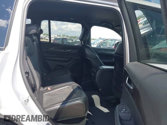 2023 Jeep Grand Cherokee Laredo с VIN 1C4RJHAG7PC581181, выставлен на аукционе IAAI как лот 42972704 с пробегом 63 939 миль миль и . История ставок и продаж доступна на DreamBid. Изображение 8.