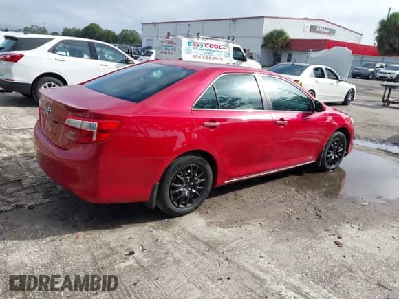 2013 Toyota Camry L with VIN 4T1BF1FK6DU677182, listed as a IAAI auction lot 43369714 with 201,186 mi miles and . Bid and sale history available at DreamBid. Image 4.