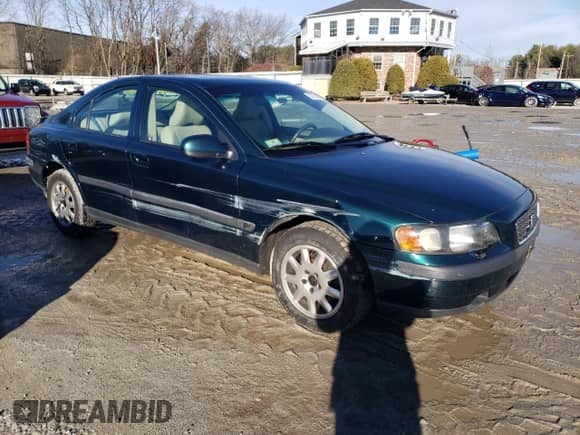 2001 Volvo S60 с VIN YV1RS61R812070508, выставлен на аукционе Copart как лот 87254354 с пробегом 116 070 миль миль и Чистый • Clean title. История ставок и продаж доступна на DreamBid. Изображение 4.