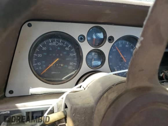 1984 Chevrolet Cavalier с VIN 1G1AD69P7EJ349663, выставлен на аукционе Copart как лот 55433795 с пробегом 86 149 миль миль и Чистый • Clean title. История ставок и продаж доступна на DreamBid. Изображение 9.