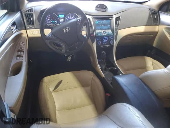 2013 Hyundai Sonata Limited z VIN KMHEC4A45DA084642, wystawiony jako Copart lot #71011085 z przebiegiem 142 417 mil mil oraz Szkoda całkowita • Salvage title. Historia ofert i sprzedaży dostępna na DreamBid. Obrazek 8.