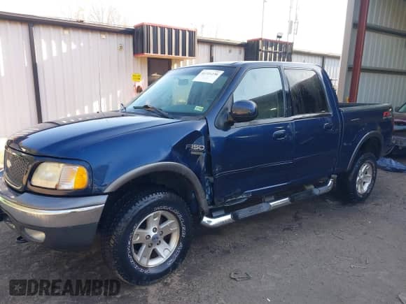 2002 Ford F-150 XLT with VIN 1FTRW086X2KE17566, listed as a IAAI auction lot 41721236 with 98,524 mi miles and . Bid and sale history available at DreamBid. Image 6.