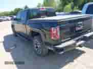 2017 GMC Sierra 1500 SLT z VIN 3GTU2NEC5HG361257, wystawiony jako IAAI lot #43213193 z przebiegiem 162 249 mil mil oraz . Historia ofert i sprzedaży dostępna na DreamBid. Obrazek 3.
