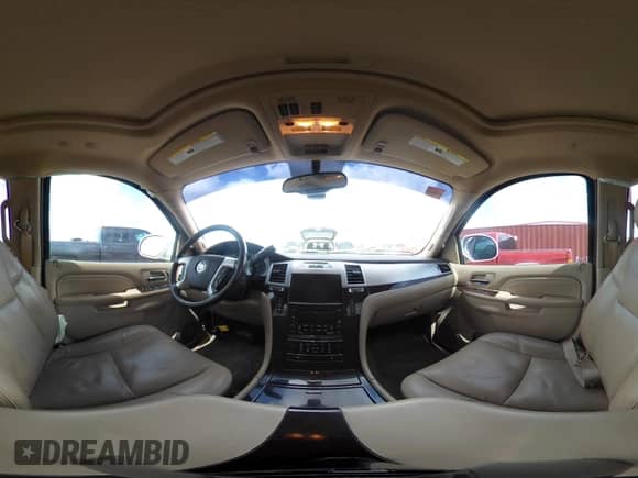 2010 Cadillac Escalade Premium z VIN 1GYUKCEF5AR161736, wystawiony jako IAAI lot #42742355 z przebiegiem 167 681 mil mil oraz . Historia ofert i sprzedaży dostępna na DreamBid. Obrazek 18.