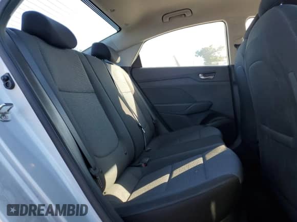 2018 Hyundai Accent SEL z VIN 3KPC24A34JE030747, wystawiony jako Copart lot #85928315 z przebiegiem 51 471 mil mil oraz Szkoda całkowita • Salvage title. Historia ofert i sprzedaży dostępna na DreamBid. Obrazek 10.