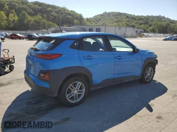 2020 Hyundai Kona SE с VIN KM8K1CAA7LU461784, выставлен на аукционе Copart как лот 70906155 с пробегом 173 993 миль миль и Списание • Salvage title. История ставок и продаж доступна на DreamBid. Изображение 3.