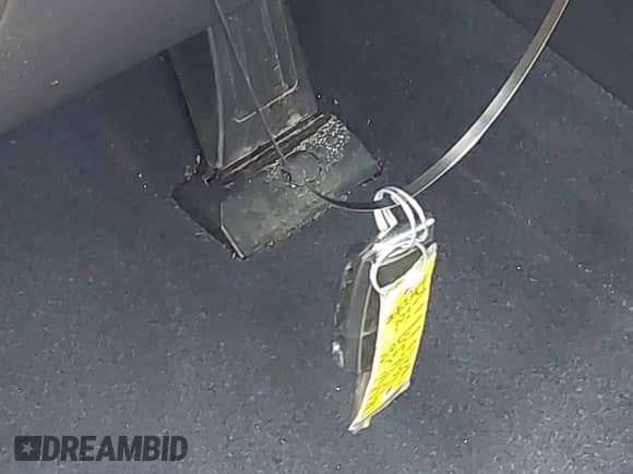 2018 Kia Sorento LX with VIN 5XYPG4A54JG398093, listed as a IAAI auction lot 42861668 with 114,033 mi miles and . Bid and sale history available at DreamBid. Image 11.