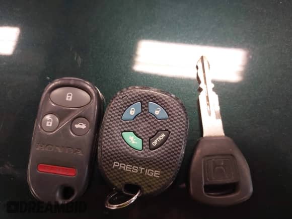 2000 Honda Accord EX z VIN 1HGCG6671YA158757, wystawiony jako IAAI lot #41702446 z przebiegiem 192 431 mil mil oraz . Historia ofert i sprzedaży dostępna na DreamBid. Obrazek 11.