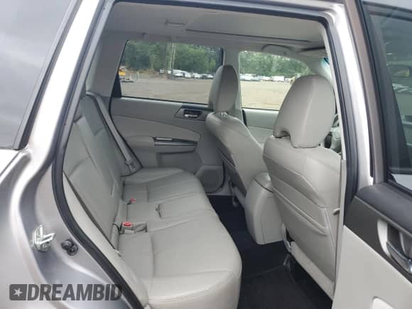 2011 Subaru Forester X Limited z VIN JF2SHAFC9BH714983, wystawiony jako Copart lot #64743385 z przebiegiem 83 771 mil mil oraz Szkoda całkowita • Salvage title. Historia ofert i sprzedaży dostępna na DreamBid. Obrazek 10.