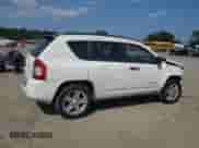 2007 Jeep Compass Sport with VIN 1J8FT47W27D119053, listed as a Copart auction lot 66326715 with 140,065 mi miles and Salvage title. Bid and sale history available at DreamBid. Image 3.