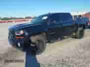 2018 Chevrolet Silverado 1500 LT z VIN 3GCUKRECXJG276511, wystawiony jako IAAI lot #43460009 z przebiegiem 151 453 mil mil oraz . Historia ofert i sprzedaży dostępna na DreamBid. Obrazek 17.