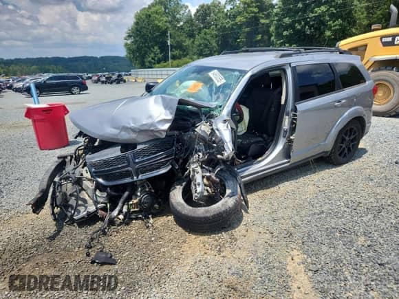 2017 Dodge Journey SXT with VIN 3C4PDCBB1HT558828, listed as a Copart auction lot 64690055 with Not provided miles and Salvage title. Bid and sale history available at DreamBid. Image 1.