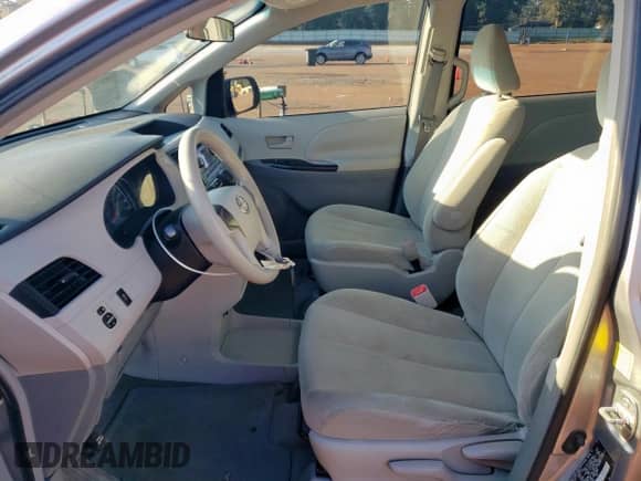 2011 Toyota Sienna с VIN 5TDKA3DC1BS001587, выставлен на аукционе Copart как лот 84436045 с пробегом 198 139 миль миль и Чистый • Clean title. История ставок и продаж доступна на DreamBid. Изображение 7.