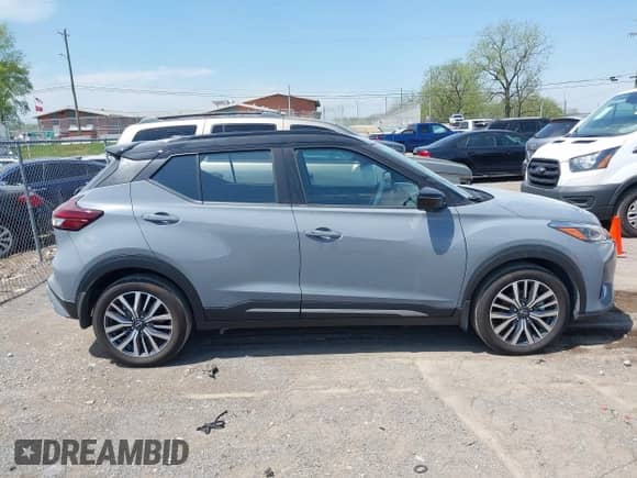 2024 Nissan Kicks SR с VIN 3N1CP5DV2RL502815, выставлен на аукционе IAAI как лот 42052304 с пробегом 8 274 миль миль и . История ставок и продаж доступна на DreamBid. Изображение 14.