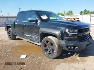 2017 Chevrolet Silverado 1500 LTZ с VIN 3GCUKSEJ5HG490158, выставлен на аукционе IAAI как лот 43144365 с пробегом 184 956 миль миль и . История ставок и продаж доступна на DreamBid. Изображение 1.