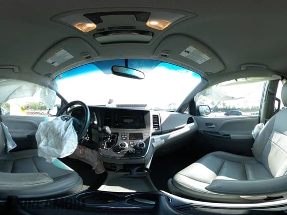 2016 Toyota Sienna LE AAS with VIN 5TDKK3DC4GS746001, listed as a IAAI auction lot 43076702 with 97,690 mi miles and . Bid and sale history available at DreamBid. Image 17.