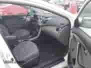 2015 Hyundai Elantra SE z VIN 5NPDH4AE8FH607271, wystawiony jako IAAI lot #43392872 z przebiegiem 109 240 mil mil oraz . Historia ofert i sprzedaży dostępna na DreamBid. Obrazek 5.